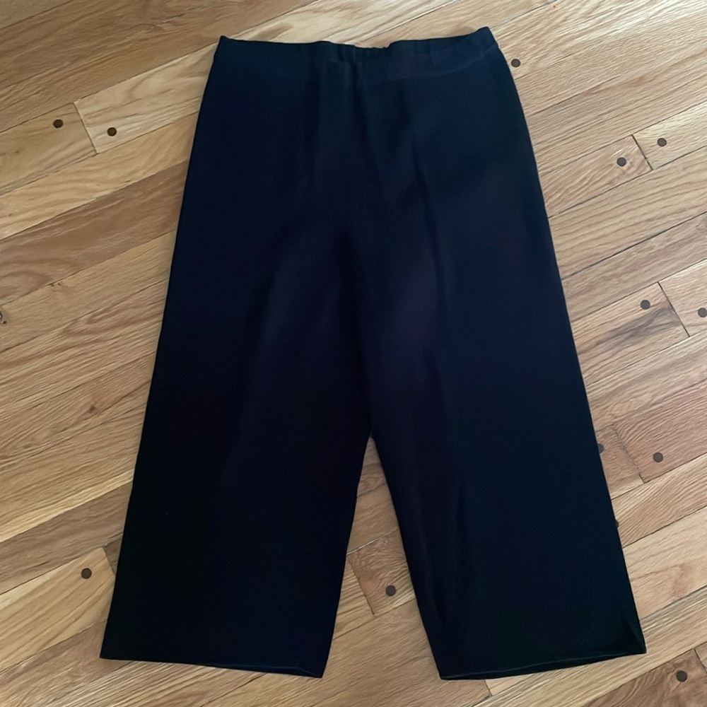 Elegant Black Cropped Pants